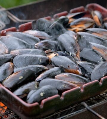 smoked mussels