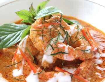 thai red curry paste with shrimp